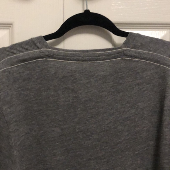 Mens True Religion Gray V Neck Shirt (Size Small) - Picture 4 of 4